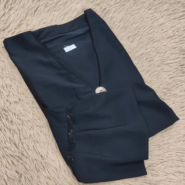 Burka with Designer Sleeves – Stylish Sleeve Pattern | BK151