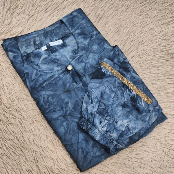 Burka with Designer Sleeves – Stylish Sleeve Pattern | BK152