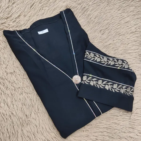 Burka with Designer Sleeves – Stylish Sleeve Pattern | BK153